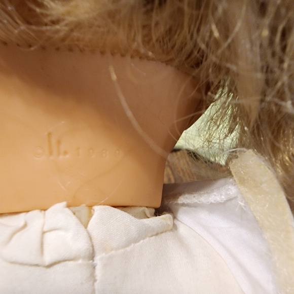 Lucky Bell Doll - Vintage - Collectable - Picture 6 of 7